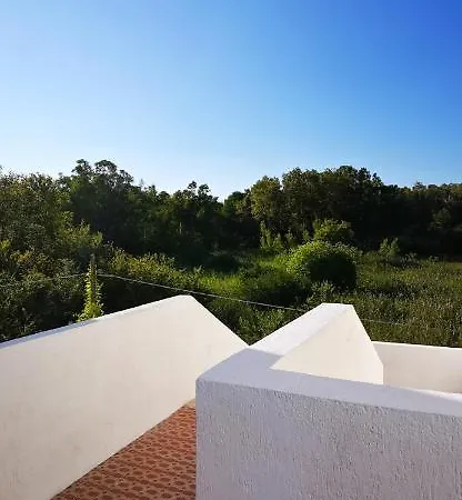 Baia A Schiera A 100 M Dalla *