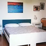 Baia A Schiera A 100 M Dalla Apartment