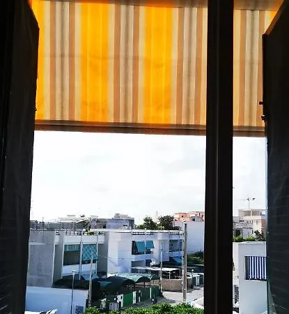 Baia A Schiera A 100 M Dalla *