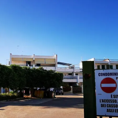 Gallipoli Baia Verde Villetta A Schiera A Pochi Passi Dalla Spiaggia Lägenhet