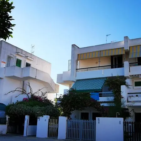 Apartamento Baia A Schiera A 100 M Dalla *