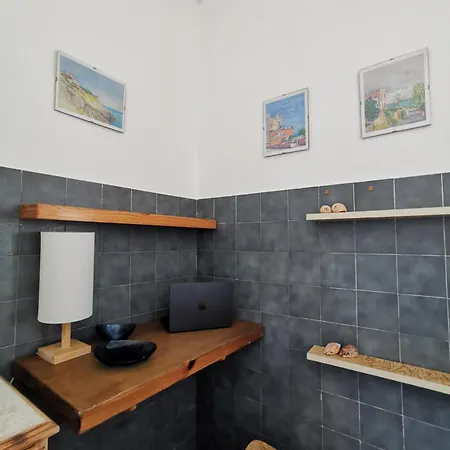 Baia A Schiera A 100 M Dalla Gallipoli