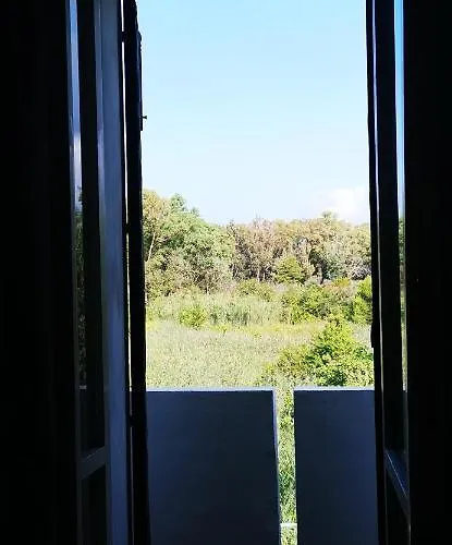 Baia A Schiera A 100 M Dalla *