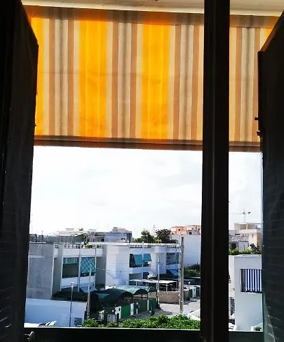 Baia A Schiera A 100 M Dalla *