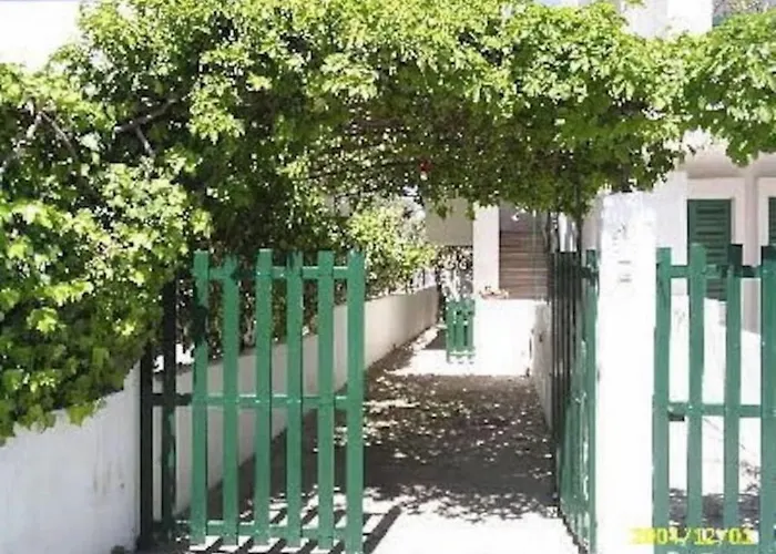 Baia A Schiera A 100 M Dalla Apartment